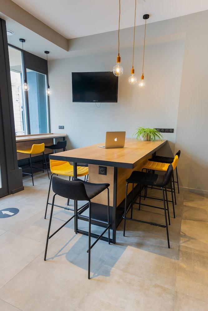 Ibis Centre Hotel